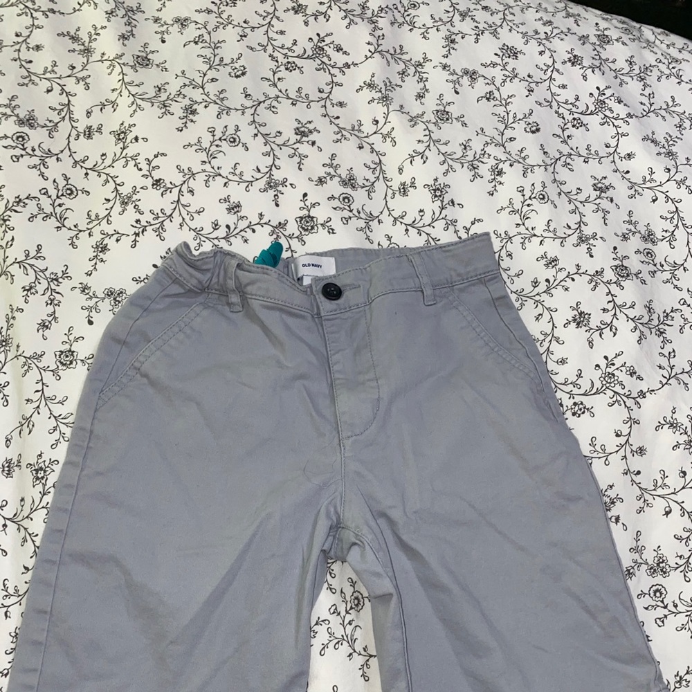 Gray shorts